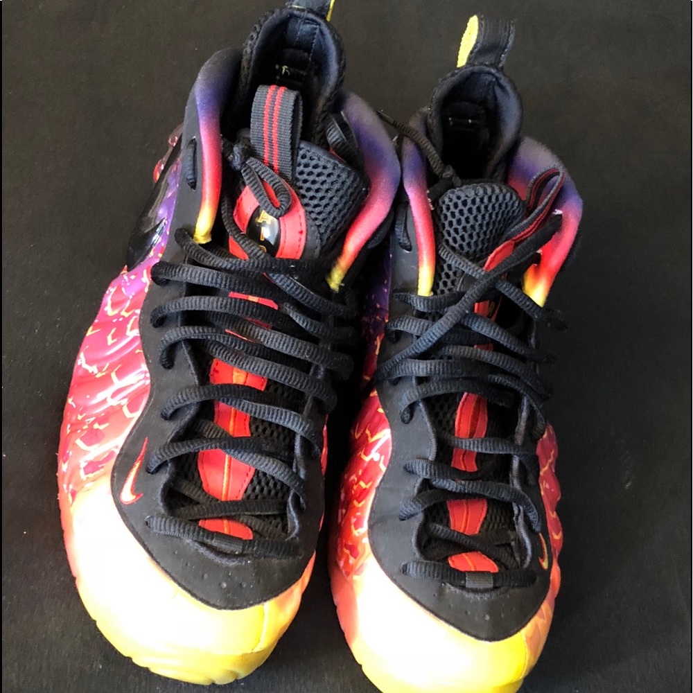Nike Astroid foams